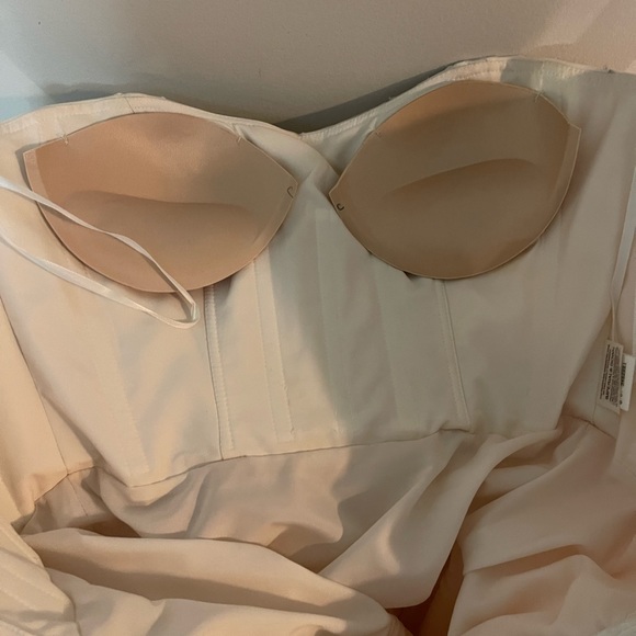 Casablanca wedding dress - Picture 12 of 14